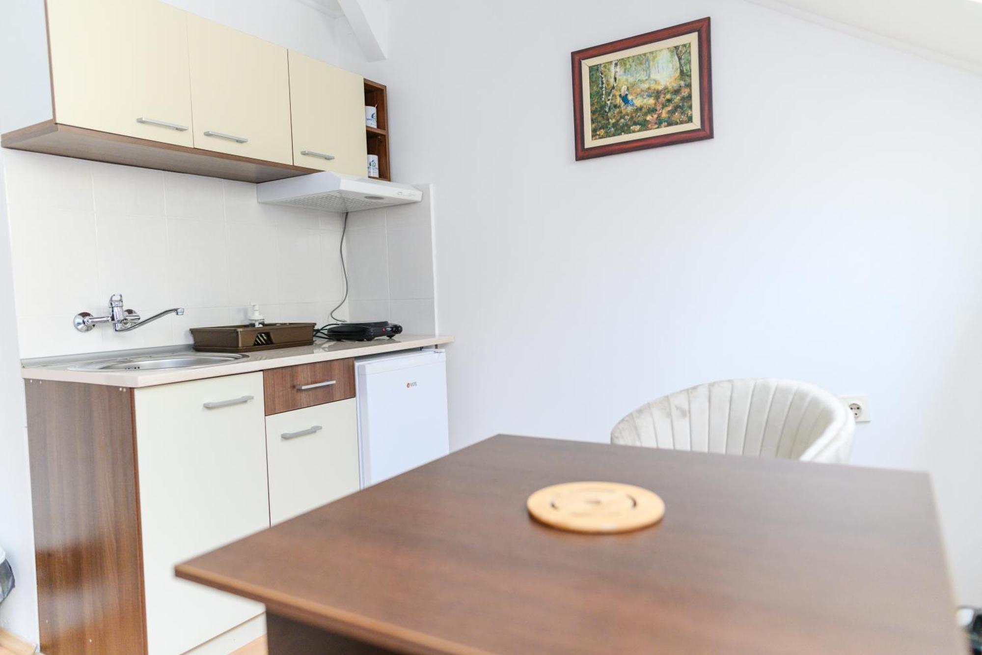 Apartmani Zvirac Сокобаня Екстер'єр фото